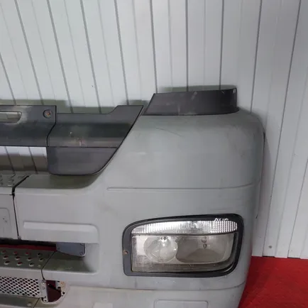 9448801304 MERCEDES Бампер передний левая часть, Отсутствует