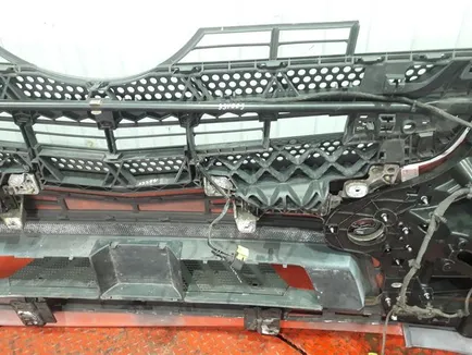 9608831801 MERCEDES Подножка бампера
