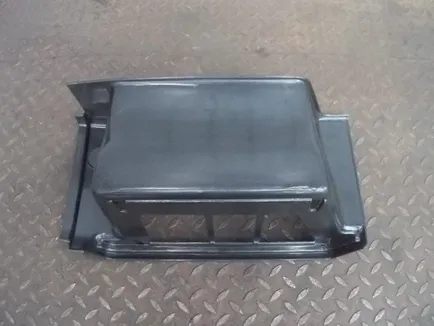 8191594M MARSHALL Корпус подножки нижний правый