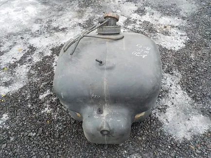 9704710001 MERCEDES Бак топливный, Отсутствует