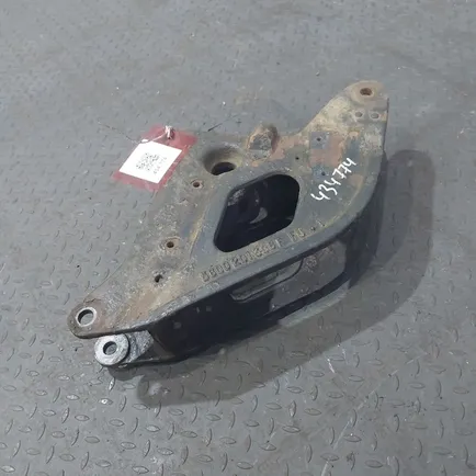 5600201306 RENAULT Кронштейн торсиона