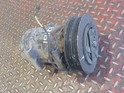 5001867206 RENAULT Компрессор кондиционера