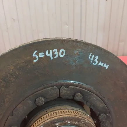 21116583 VOLVO Ступица передняя