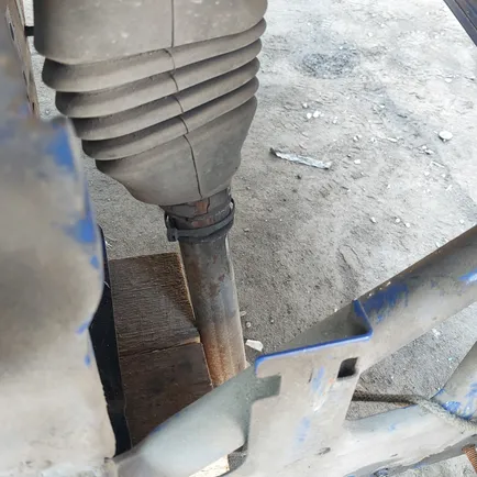 82394696 VOLVO Кардан рулевой, Отсутствует