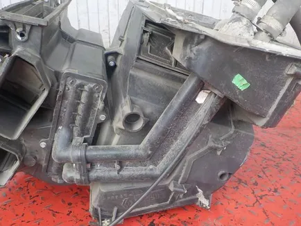 5001833350 RENAULT Трубка отопителя