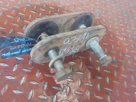 504087374 IVECO Серьга рессоры