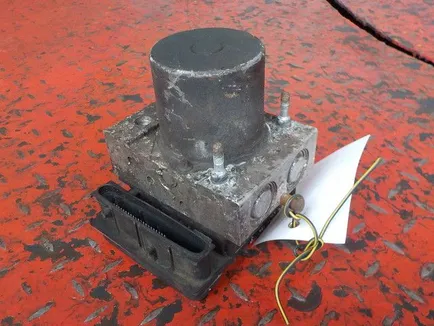 504182312 IVECO Блок ABS, Отсутствует