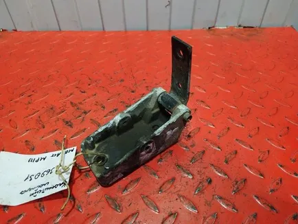 9417930650 MERCEDES Кронштейн спойлера