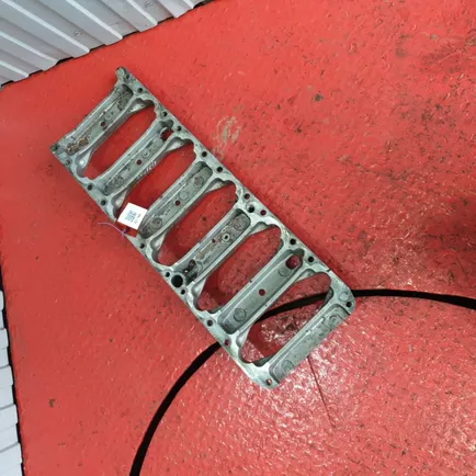 1747345 DAF Проставка поддона