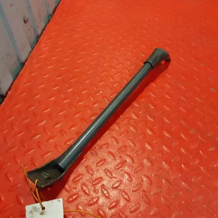 9416600177 MERCEDES Кронштейн подножки
