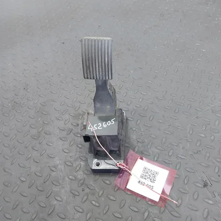 9403000004 MERCEDES Педаль газа