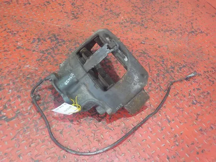 9754206101 MERCEDES Суппорт передний, Отсутствует