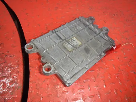 404473240 MERCEDES Блок управления двигателем