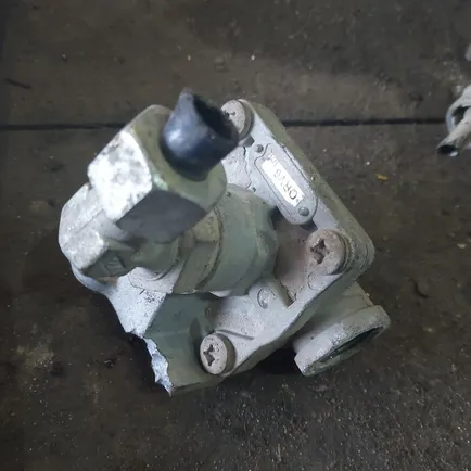5010260585 RENAULT Клапан аварийного растормаживания, Отсутствует