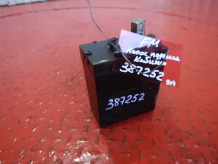 21241914 VOLVO Насос подъема кабины