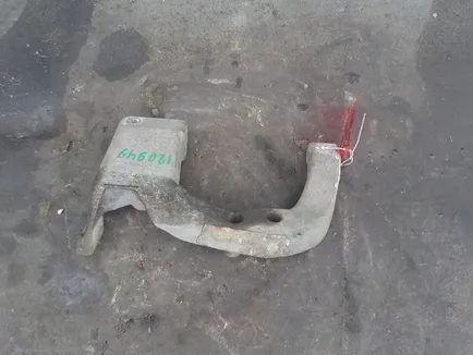 9408851331 MERCEDES Кронштейн бампера правый