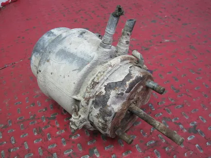 1626445 VOLVO Энергоаккумулятор, Отсутствует
