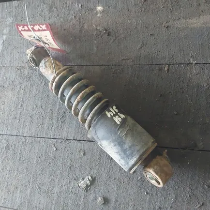 5010316210 RENAULT Амортизатор кабины задний, Отсутствует