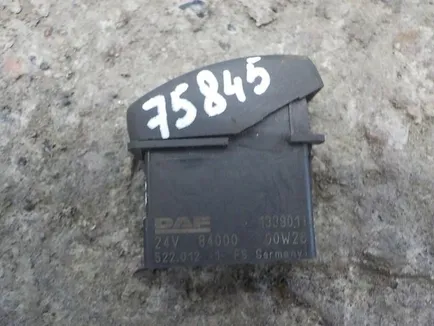 1339011 DAF Кнопка