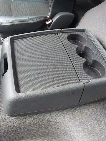 20372113 VOLVO Бардачок, Отсутствует