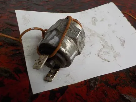 1332000 DAF Датчик давления воздуха