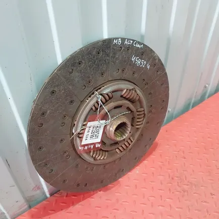 212501303 MERCEDES Диск сцепления