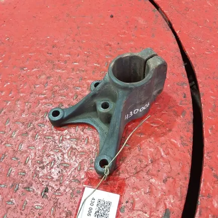 9424920741 MERCEDES Кронштейн глушителя