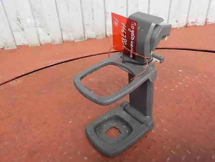 82072887 VOLVO Подстаканник, Отсутствует