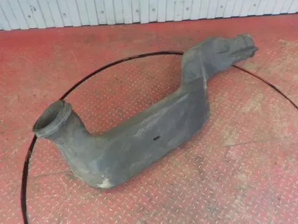 5010467640 RENAULT Воздуховод