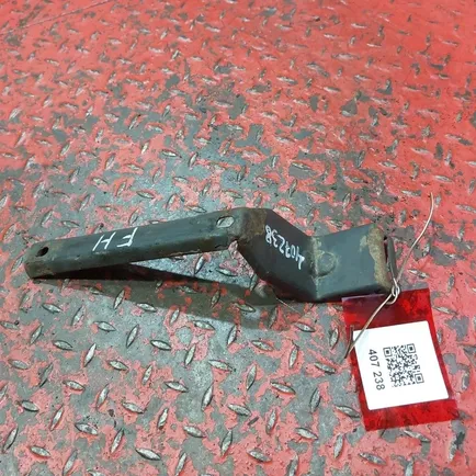 20467351 VOLVO Кронштейн крыла переднего