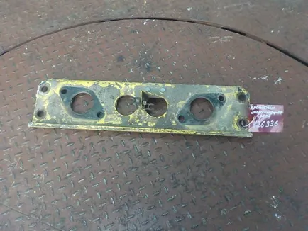 9424230006 MERCEDES Кронштейн энергоаккумулятора