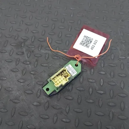 275451526 MERCEDES Штекер электромагнитный