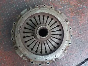 102501304 MERCEDES Корзина сцепления