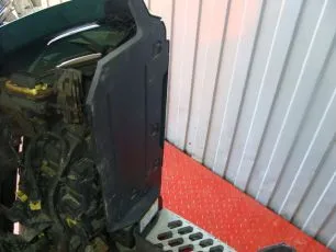 84139933 VOLVO Планка рамки фары правая