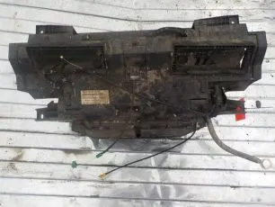 18303760 MERCEDES Корпус отопителя