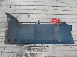 9418840322 MERCEDES Угол кабины правый