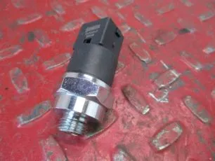 8800006SX STELLOX Датчик давления масла