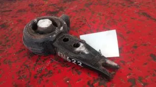 20713370 VOLVO Кронштейн кабины передний