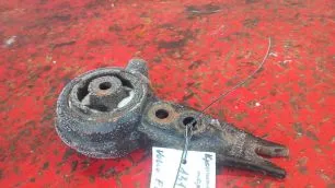20713370 VOLVO Кронштейн кабины передний