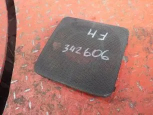 1099128 VOLVO Решетка динамика