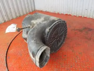 3979505 VOLVO Корпус воздушного фильтра