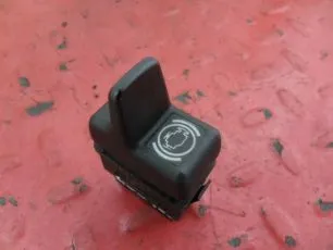 8157761 VOLVO Кнопка