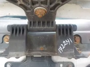 504032787 IVECO Петля капота