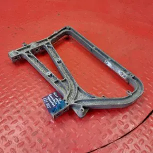 21887348 VOLVO Кронштейн глушителя