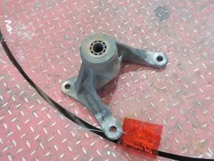 9723250003 MERCEDES Кронштейн задней рессоры