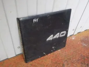 3175993 VOLVO Крышка бардачка