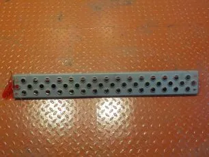 9438830401 MERCEDES Подножка бампера