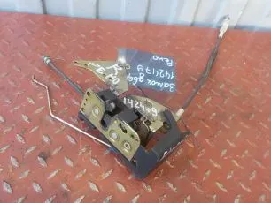 5001858127 RENAULT Замок двери
