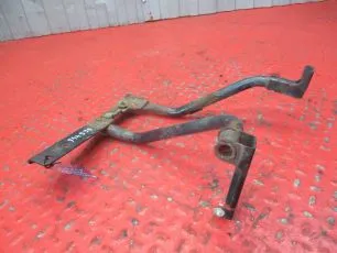 82287938 VOLVO Кронштейн подножки