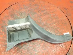 20529484 VOLVO Корпус подножки верхний правый